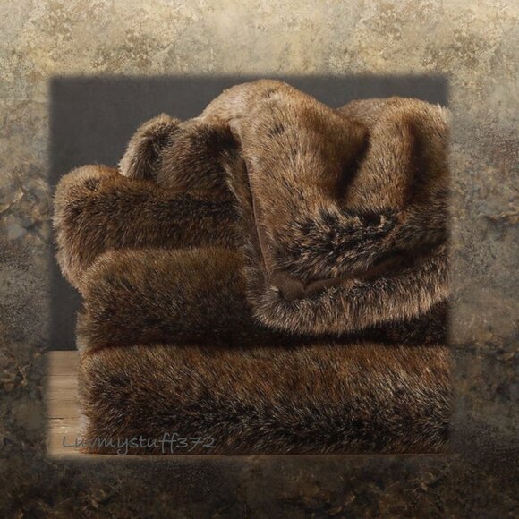 VIDEO POSTED!!! 🖤🌹Beautiful Ultra Real Faux Fur🖤🌹🖤Chocolate Brown - Picture 3 of 11